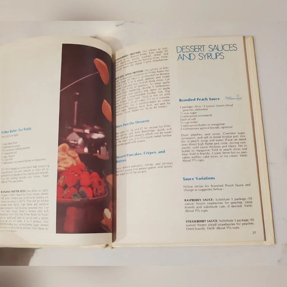 Vintage Gourmet International Fondue Wok Chafing Dish Hardback Cookbook 1970s